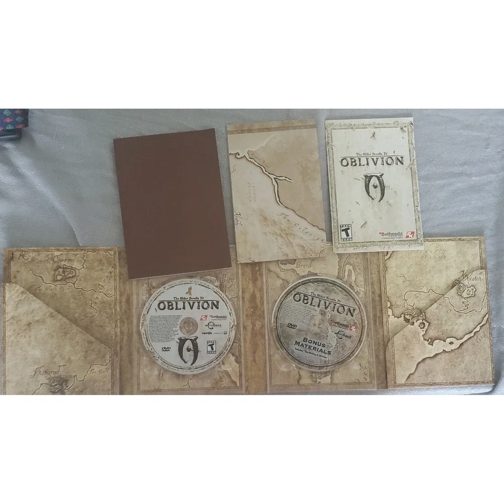 The Elder‎ Scrolls IV Oblivion Collector's Edition PC Game Bonus DVD Book Map